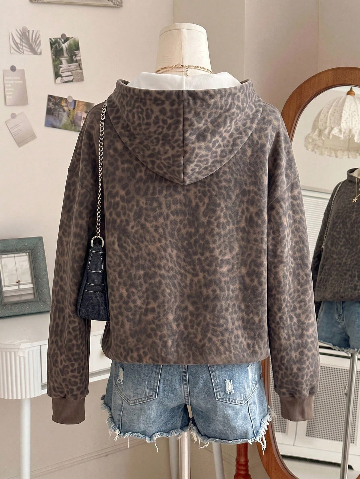 Women's Leopard Print Hooded Sweatshirt🐆